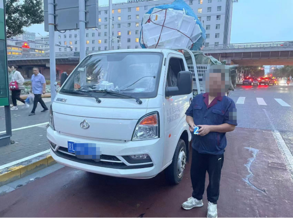夏夜集中整治行动持续开展 99名酒驾司机被查获（终）841