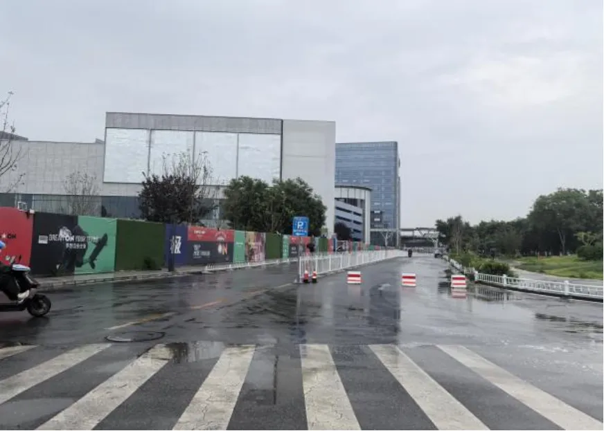 秩序连连看丨交管部门多措并举推进改善大型商圈周边交通秩序环境482