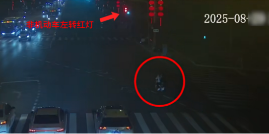 02-电动自行车闯红灯致亡人事故多发 交管部门今年将持续整治非机动车违法381 02-电动自行车闯红灯致亡人事故多发 交管部门今年将持续整治非机动车违法381