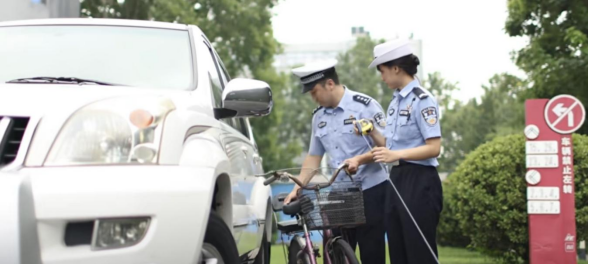 交警队来了个北大女博士！她用科研的“较真劲”守护群众的公平与正义2063