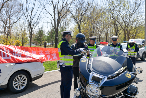 01-强化摩托车交通违法查处 交管部门切实保障交通安全(1)329 01-强化摩托车交通违法查处 交管部门切实保障交通安全(1)329