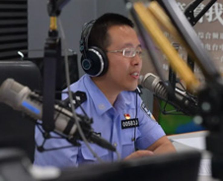 昕昕警官