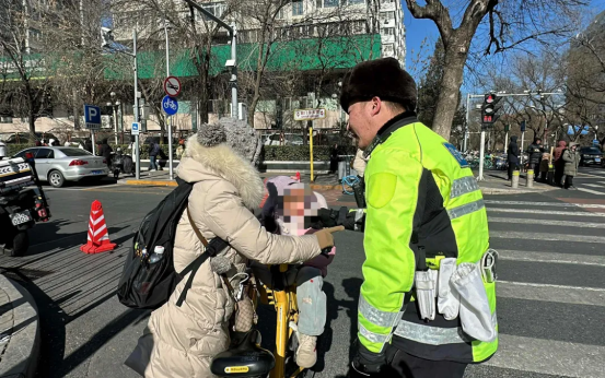 记者探访丨严寒大风中1103
