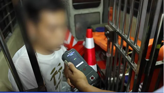 警示曝光丨无证醉驾还使用伪造号牌259
