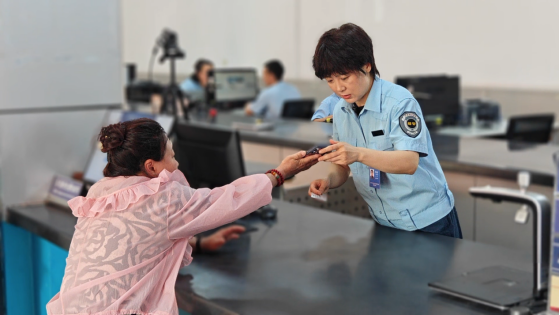 从北海舰队的“海军蓝”到不可或缺的“警营蓝”7.21262 从北海舰队的“海军蓝”到不可或缺的“警营蓝”7.21262