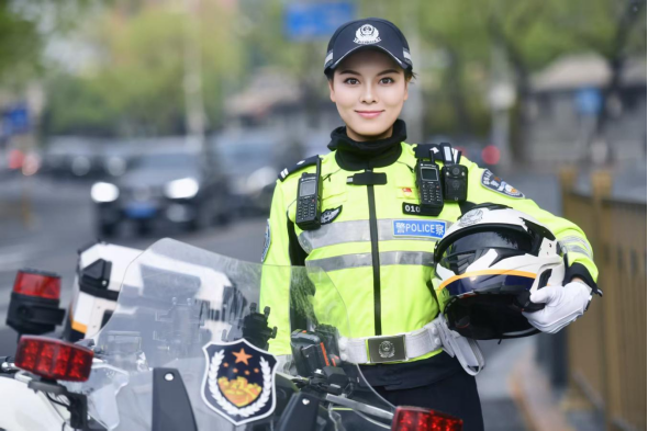 铁骑作笔 柔情为墨 她在京华画卷上写下平安166