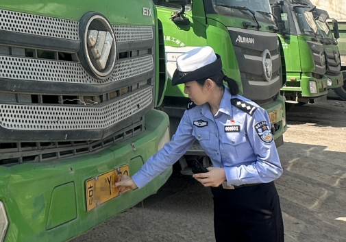 北京交警接连查处货运单位有组织违法案件（终）544