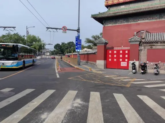 秩序连连看丨交管部门应对暑期旅游高峰迅速提升鼓楼周边交通秩序环境557